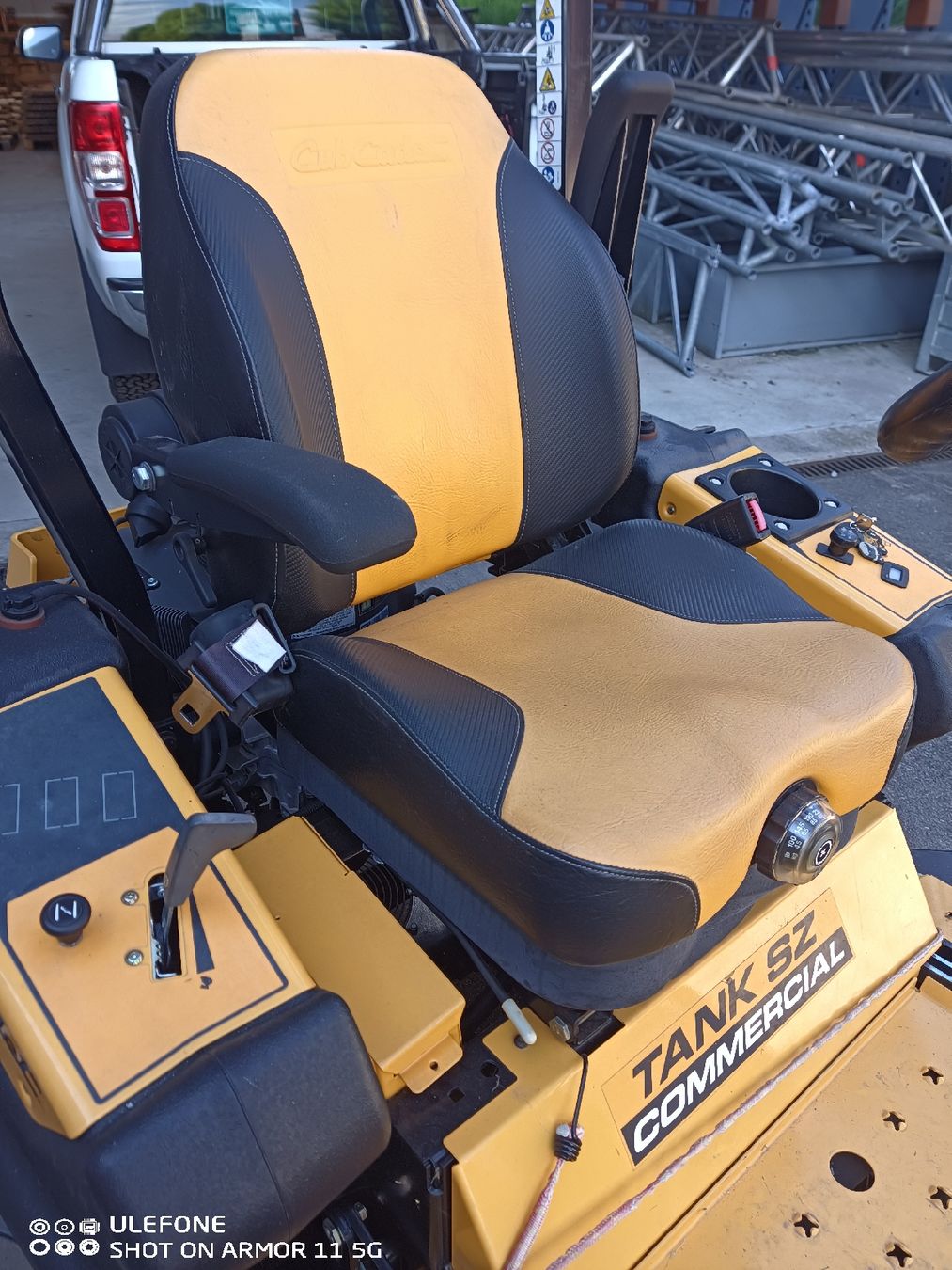Traktoren: Rasentraktor Cub Cadet TANK SZ – Gebraucht aus Berg TG von Spezi_Geraet_01 3