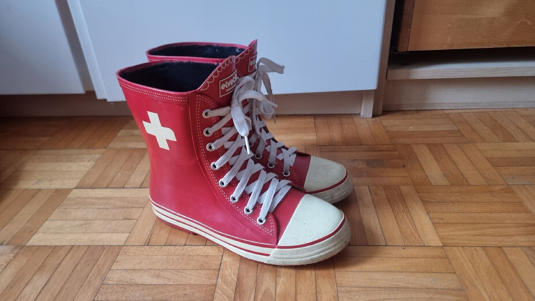 Scarpe da donna: Elvetik Bottes en Caoutchouc, Taille 38 – Usato da Carouge GE venduto da mon_x9y7