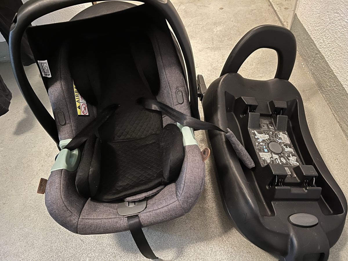 ABC Design Auto-Kindersitze: Babyschale ABC Tulip mit Basisstation grau – Gebraucht aus Ottenbach von niki1991234