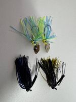 Jaeger Chatterbait und Skirted Jig