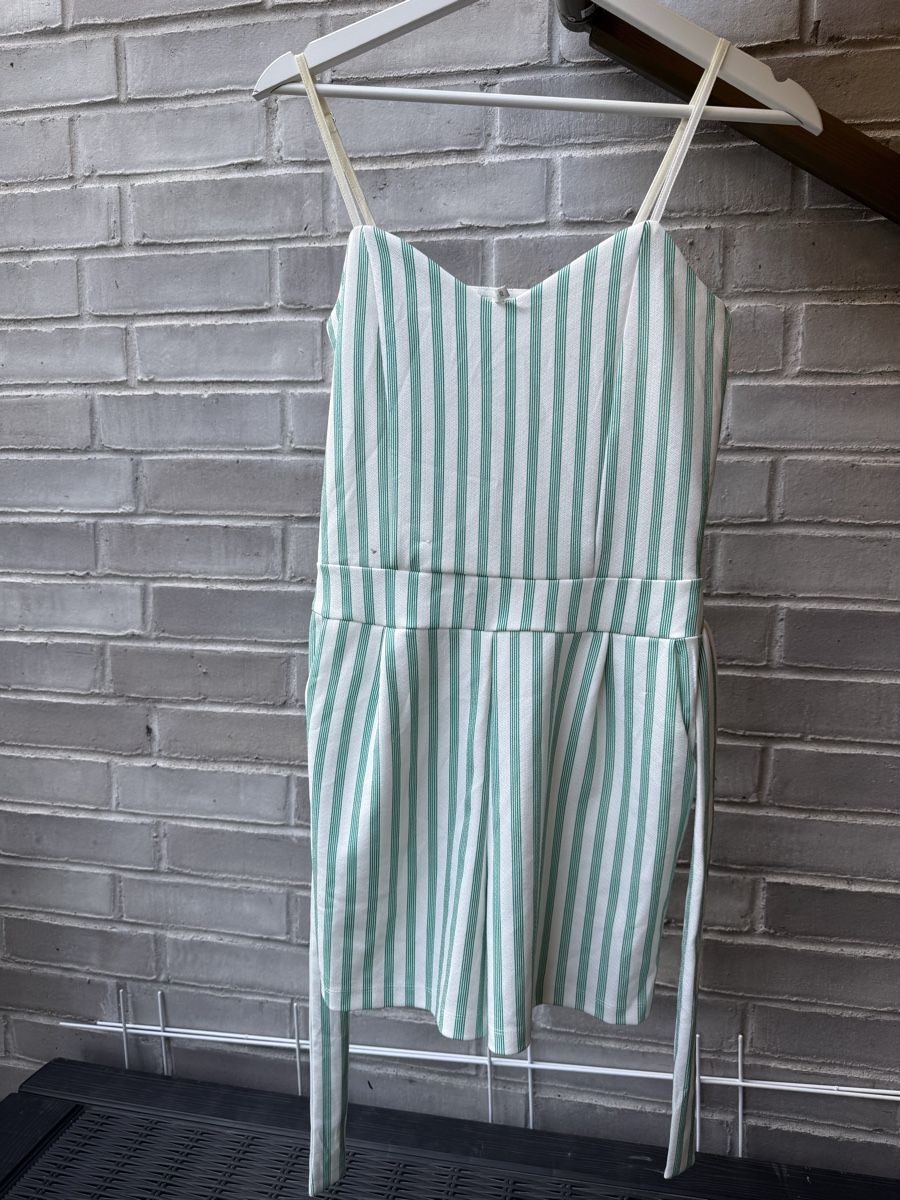 Only Jumpsuits: Einteiler Only Weissgrün – D'occasion à Münchenbuchsee par na_sch3053 1