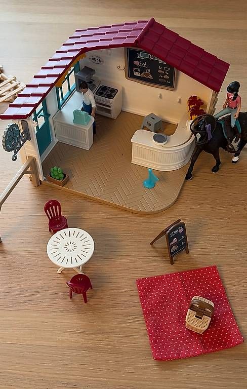 Spielzeuge: Schleich Café – Gebraucht aus Hinterforst von moliki 3