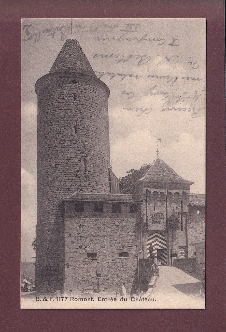 Cartoline postali: ROMONT - Entrée du Château - Feldpost – Usato da Pully venduto da nicecards