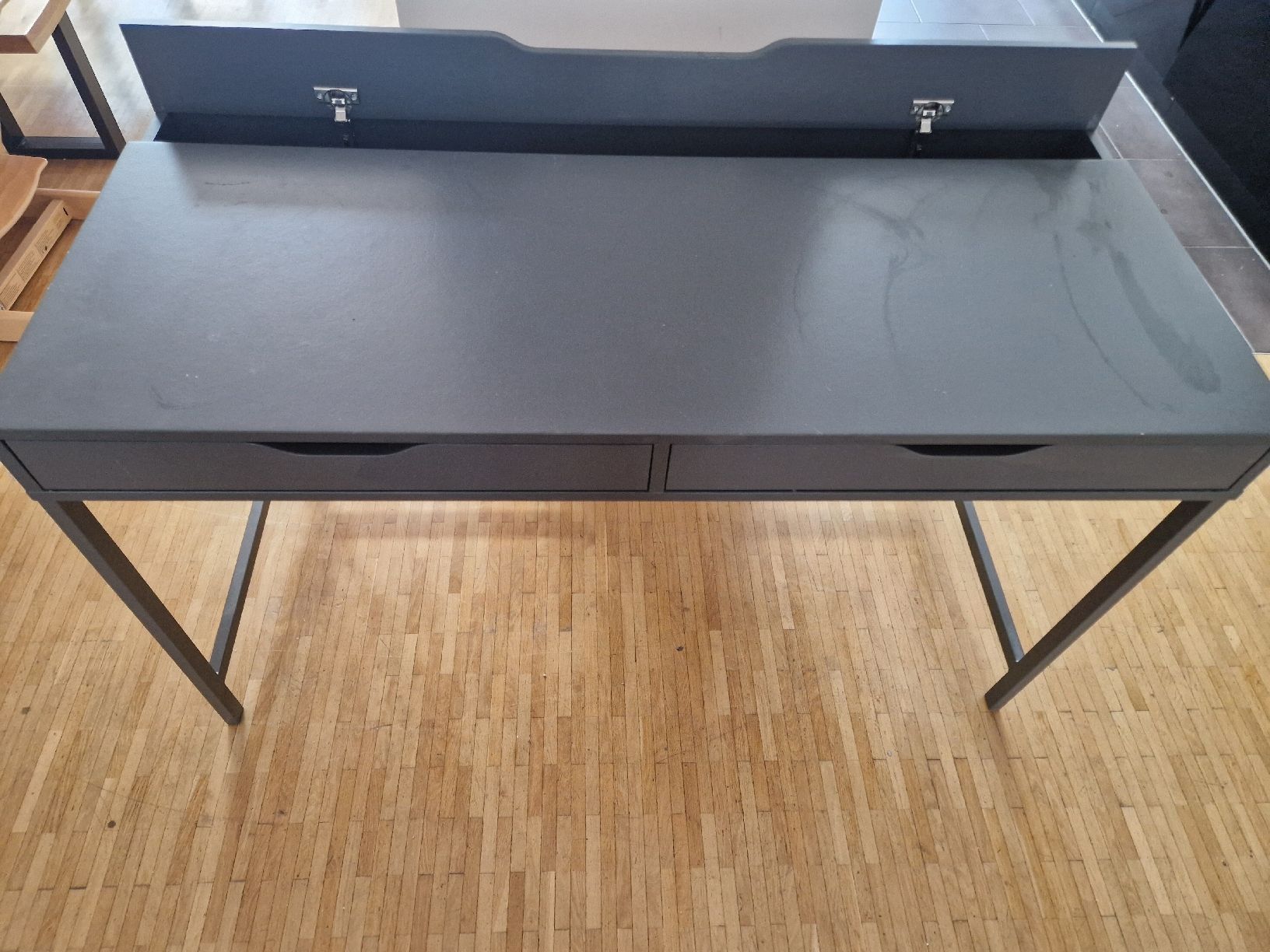 Schreibtische: Schreibtisch Metall – Gebraucht aus Winterthur von jessy.j3012 1