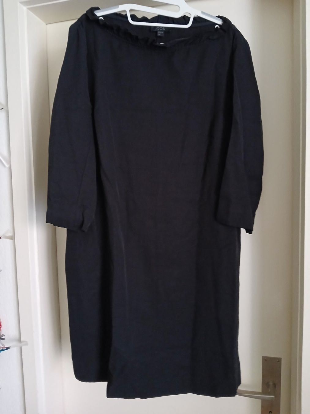 Cos Vestiti: COS Kleid Gr 44 Schwarz – Nuovo (secondo la descrizione) da Zürich venduto da ast_8nph