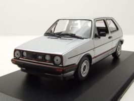 VW Golf II GTI Phase I 1984-1987 silber met. / schwarz / rot