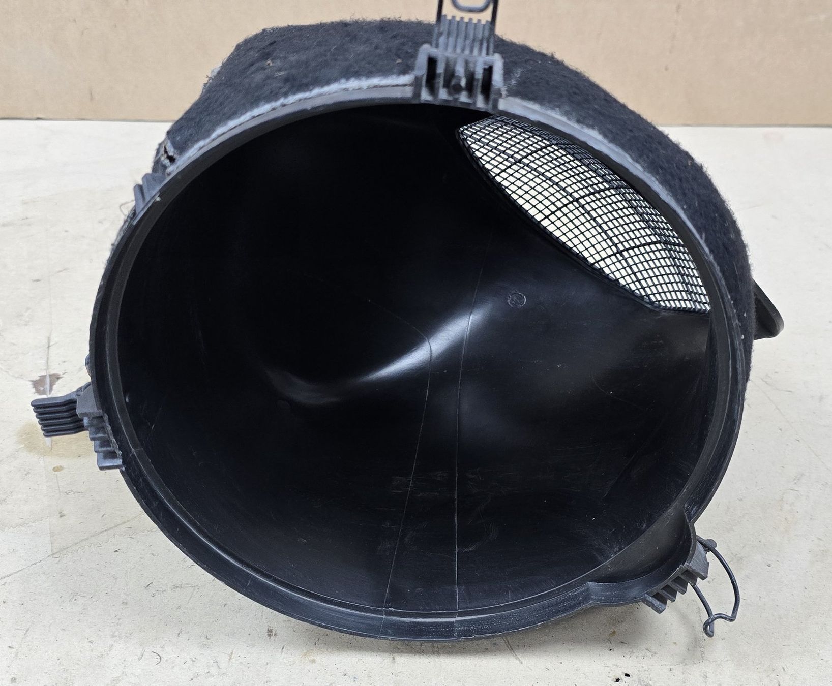 Volkswagen Tutti pezzi di ricambio auto: VW T4 Pollenfilter Innenraumfilter Pollenfiltergehäuse – Usato da Schaffhausen venduto da Parg86 9