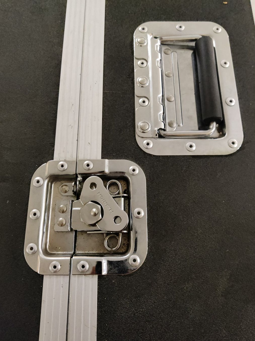 Valigie: **ALUMINIUM ROLLKOFFER"" NEUWERTIG – Usato da Chur venduto da DanaChur 4
