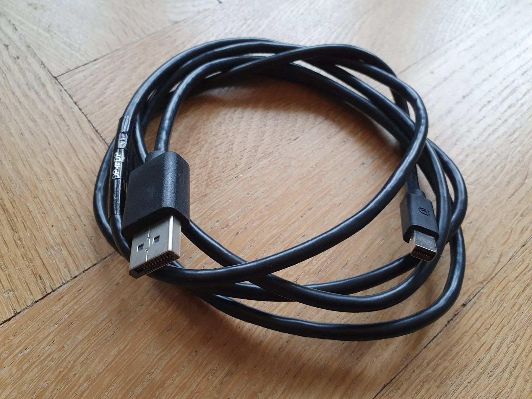 Kabel: Mini DisplayPort zu DisplayPort Kabel - 1.8 m - 69R2V – Gebraucht aus Bern von Llu