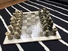 Marmor-Schachspiel