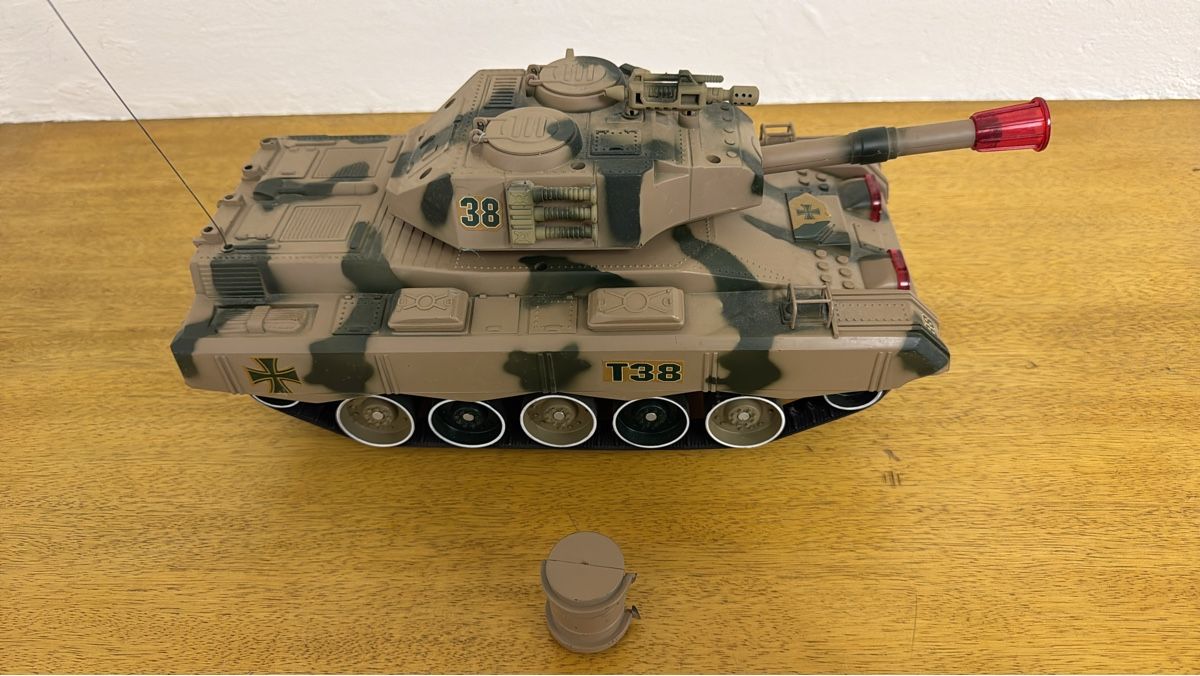 Kit di modellismo & Modellini statici: Spiel Panzer T38 – Difettoso da Walliswil b.Wangen venduto da CharlotteGarde