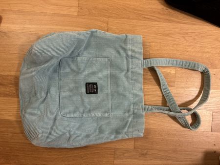 urban outfitters tasche