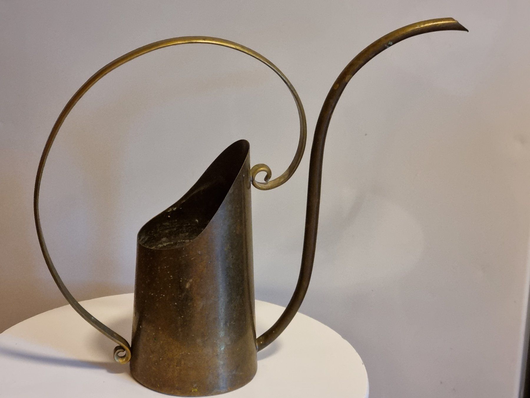 Annaffiatura & Irrigazione: Design Messing Giesskanne Bauhaus Stil 50er – Usato da Scharnachtal venduto da devin03