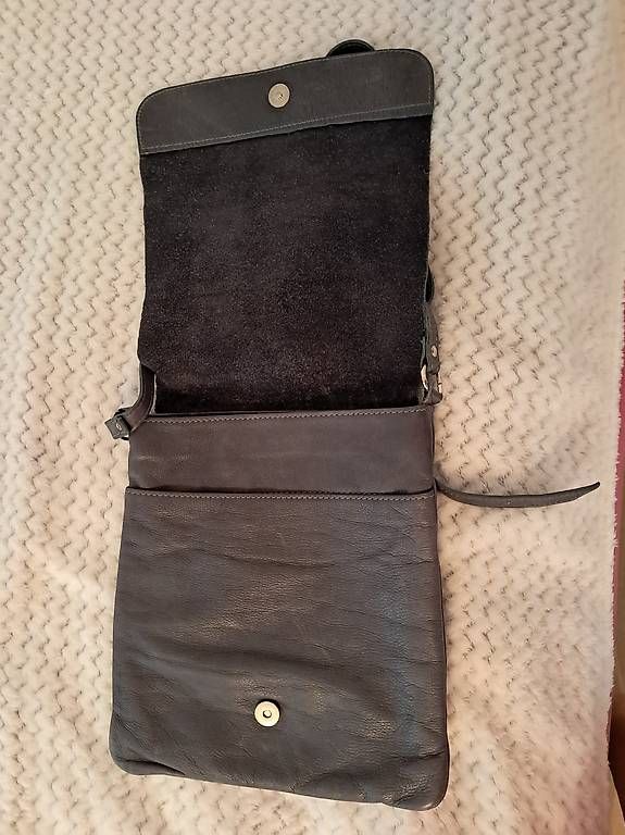 Sacs: Tablettasche aus Leder  – D'occasion à Basel par len_t965 1