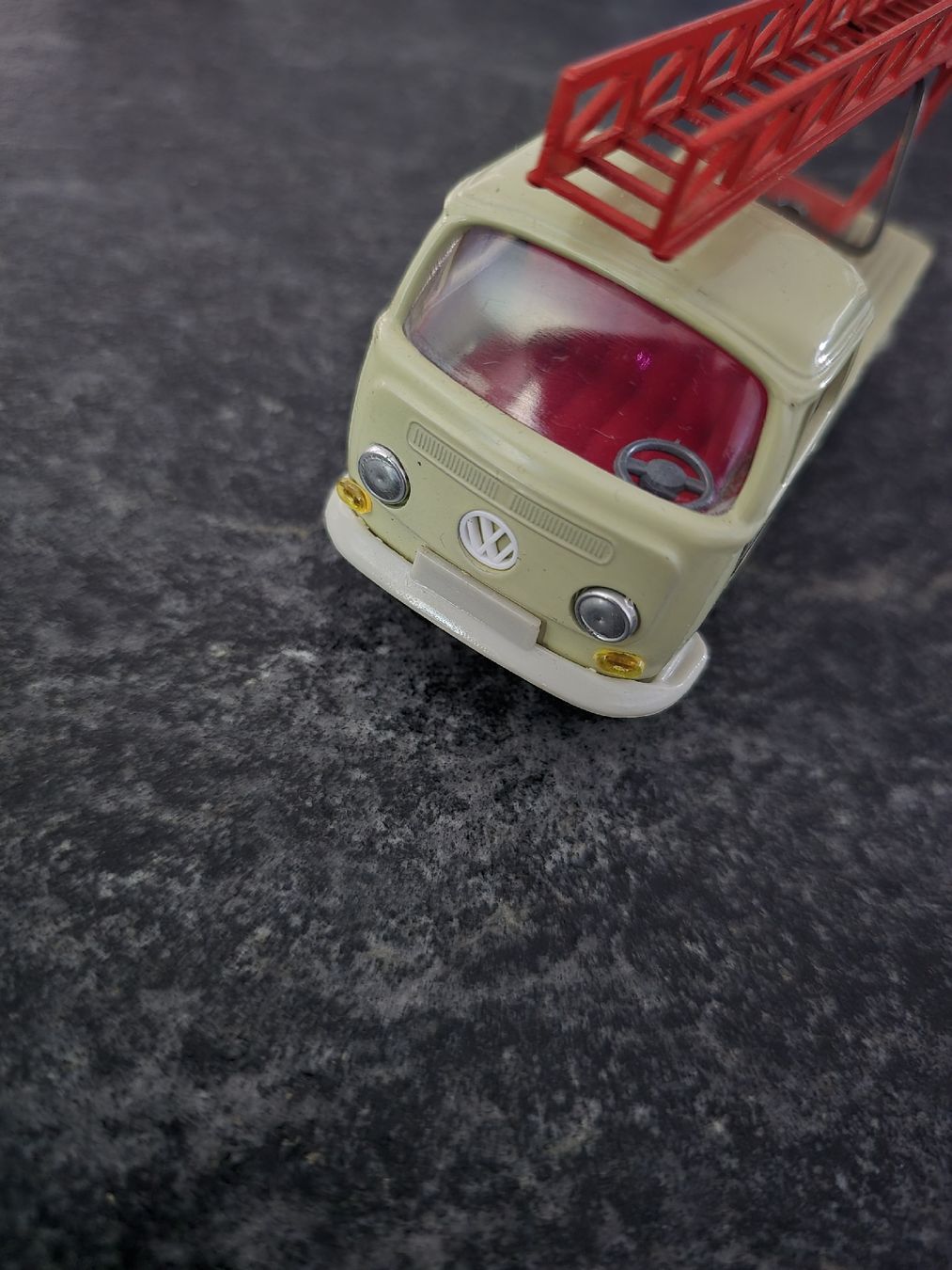 Volkswagen Modellini d'auto: altes Gama Modell VW Transporter T1 – Usato da Weiach venduto da KissGearSwiss96 2