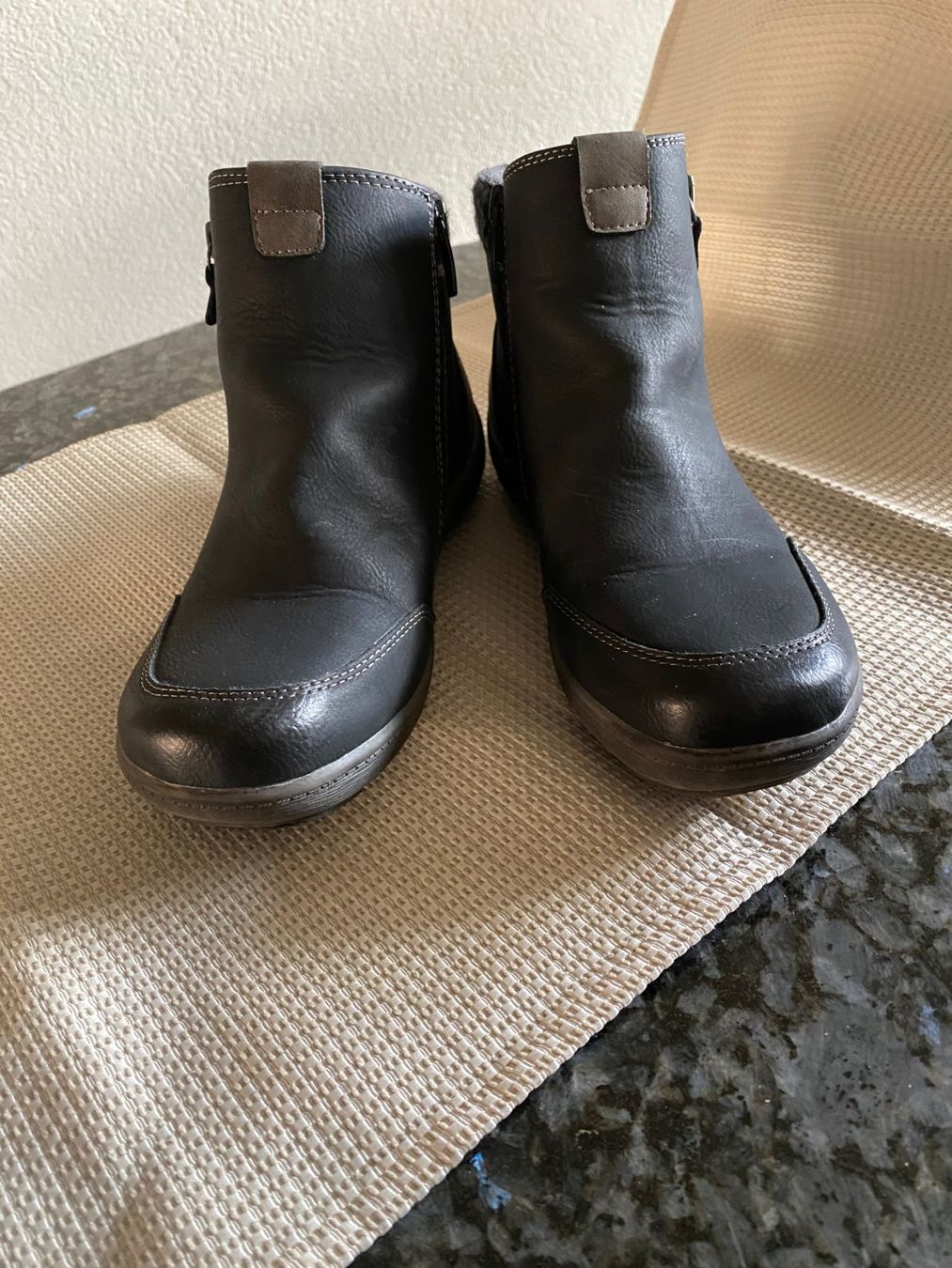 Scarpe da donna: Easy Street Damenschuhe Grösse 39 – Nuovo (secondo la descrizione) da Allenwinden venduto da Obalu 1