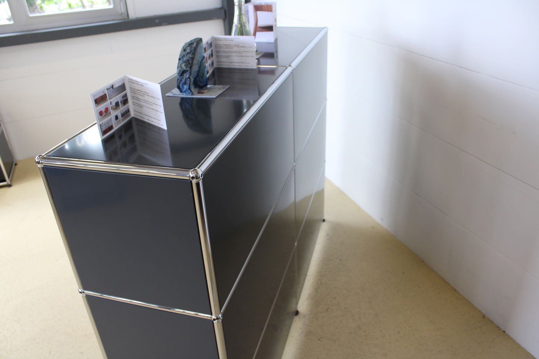 USM Scaffali: USM Regal anthrazitgrau – Usato da Meinisberg venduto da atelier_TILIJA 6