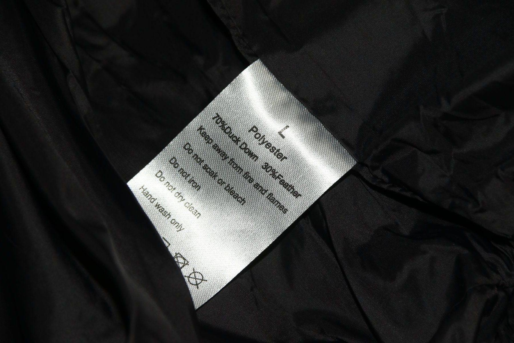 Gilet & Giacche senza maniche: Neue stylische Daunenweste eher Gr.M – Nuovo e nell'imballaggio originale da Oberwil-Lieli venduto da Svetlana28 8