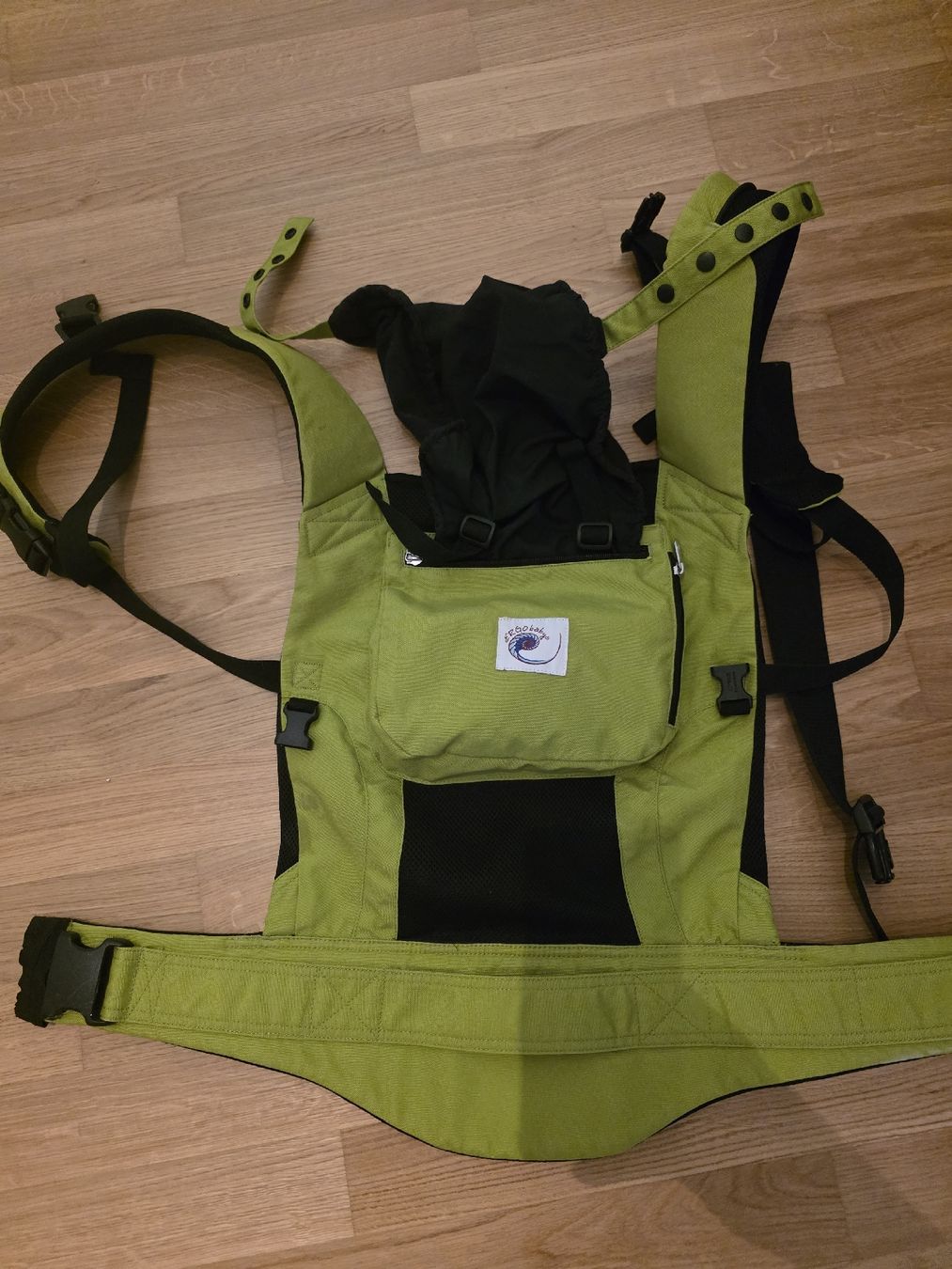 Ergo Baby Porte-bébés ventraux & dorsaux: Ergobaby – D'occasion à Dietlikon par BKH