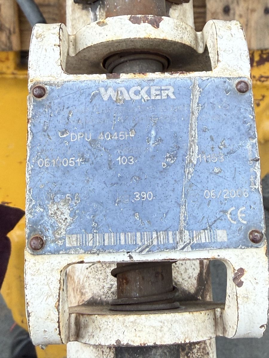 Wacker Neuson Toutes les machines: Wacker Neuson DPU-4045H Rüttelplatte-Vibroplatte – D'occasion à Zürich par DraganM. 9