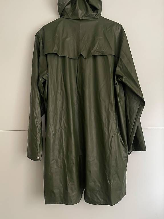 Giacche: Rains Regenjacke M/L – Usato da Luzern venduto da _Luccer 3