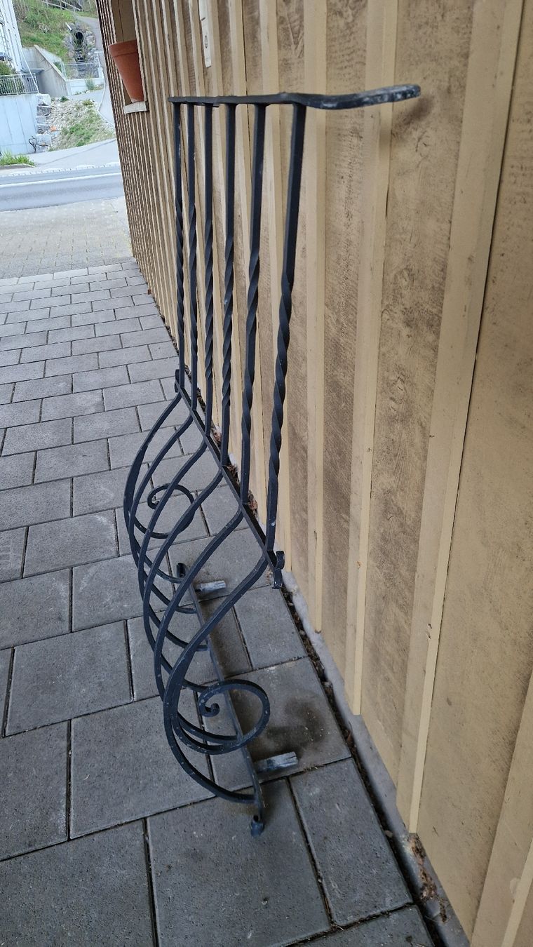 Griglie e Inferriate: Fenstergitter – Usato da Langnau i. E. venduto da j64 1