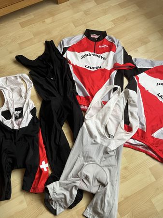 Velotrikot Set Jura-Brevet Biemme Trikots und Radhosen