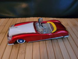 Blechspielzeug Auto, Oldtimer Cabrio, rot/weiss, Vintage