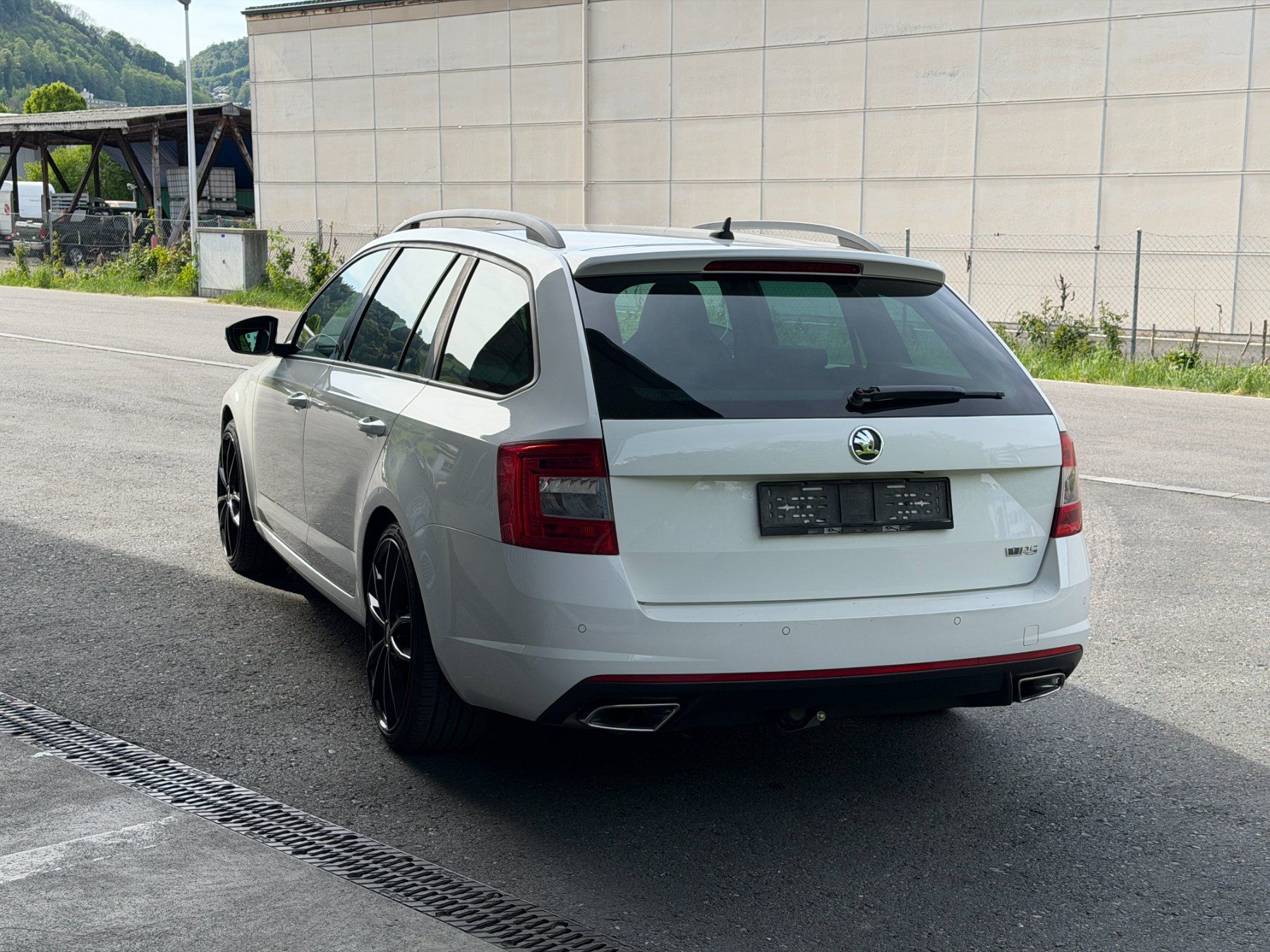 Skoda Autos: ŠKODA Octavia RS 2.0TSI DSG – Defekt aus Belp von neno24 3