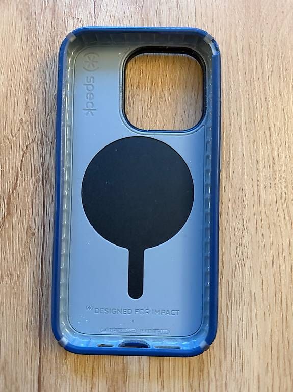 Cover & Protezioni schermo: Speck Handyhülle iPhone 15 Pro - Blue – Usato da Zürich venduto da emichael 1