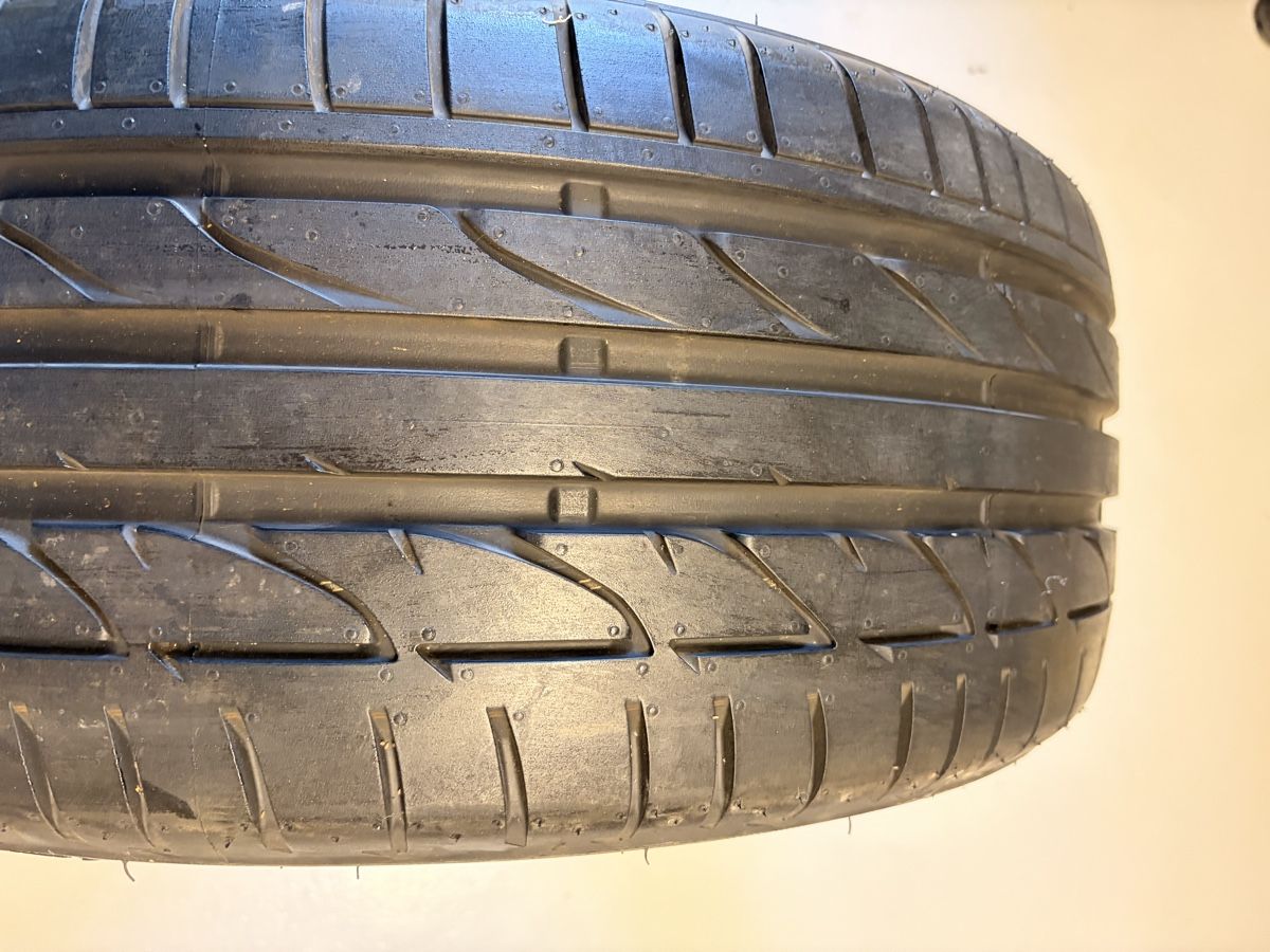 Autres accessoires p. véhicule: Bridgestone 225/40/18 – D'occasion à Mümliswil par -Dave 1