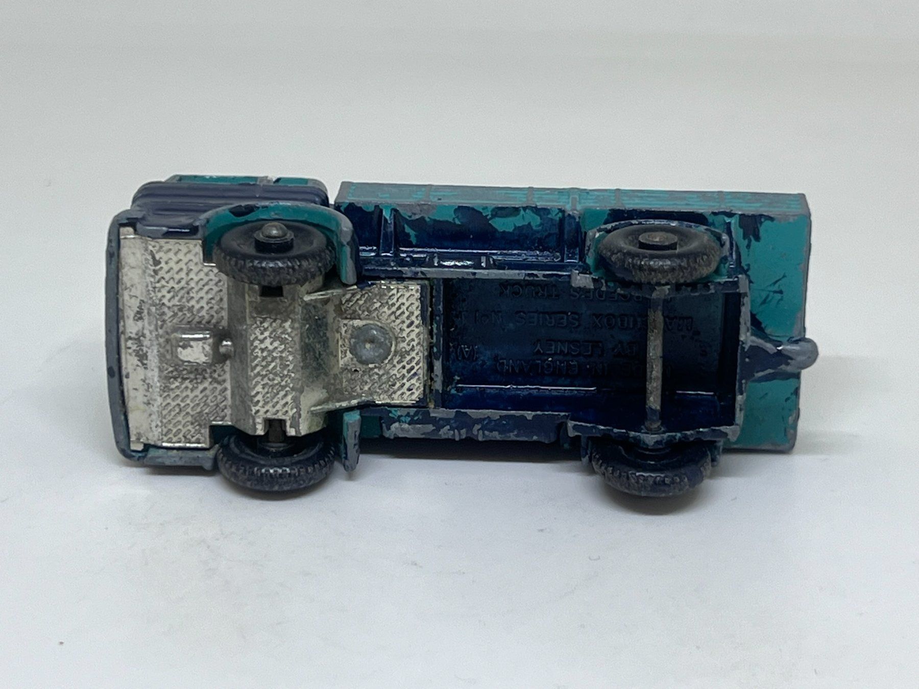 Matchbox Modellautos: Matchbox Mercedes Truck #321 – Gebraucht aus Wildegg von LaaBoutique 3