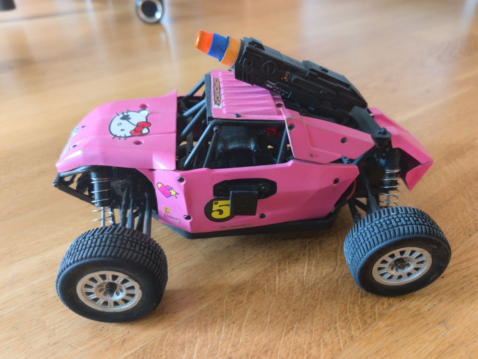 RC Kits de montage: Dromida Wasteland Buggy in Pink, mit Nerf – Défectueux à Frauenfeld par Meerman