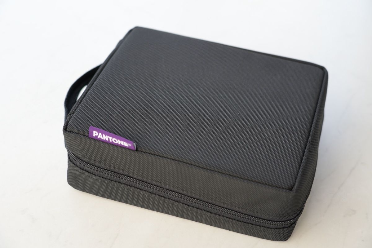 Alle Werkzeuge: PANTONE Formula Guide Set Case – Neu (gemäss Beschreibung) aus Oberwil BL von A.Kaiser 3
