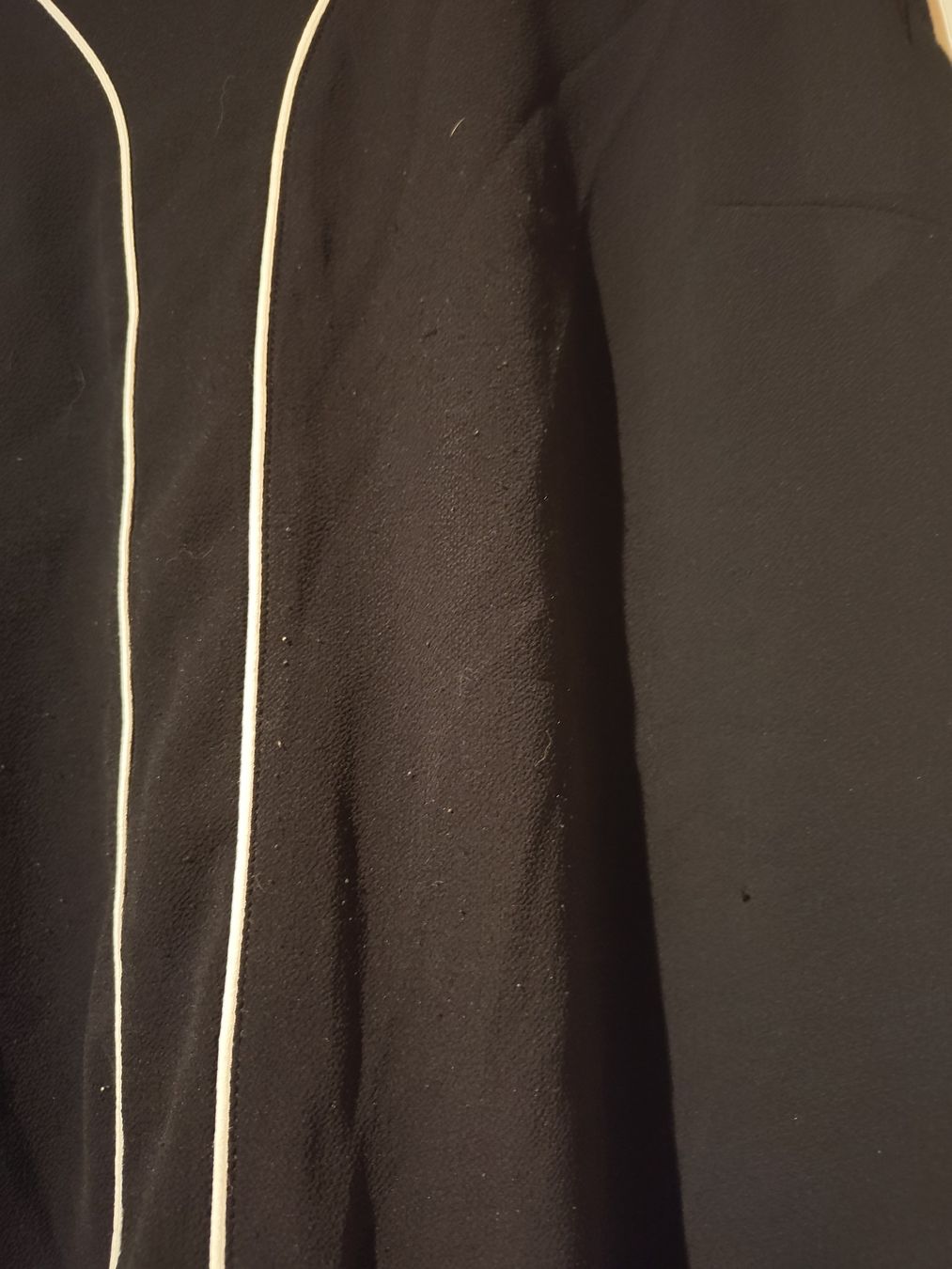 Blusen: Elegante, schwarze Bluse 40 - 42 – Gebraucht aus Schänis von Second_Life_ 1