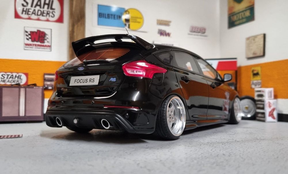 1/18 Ford Focus RS MK3 Tuning Otto