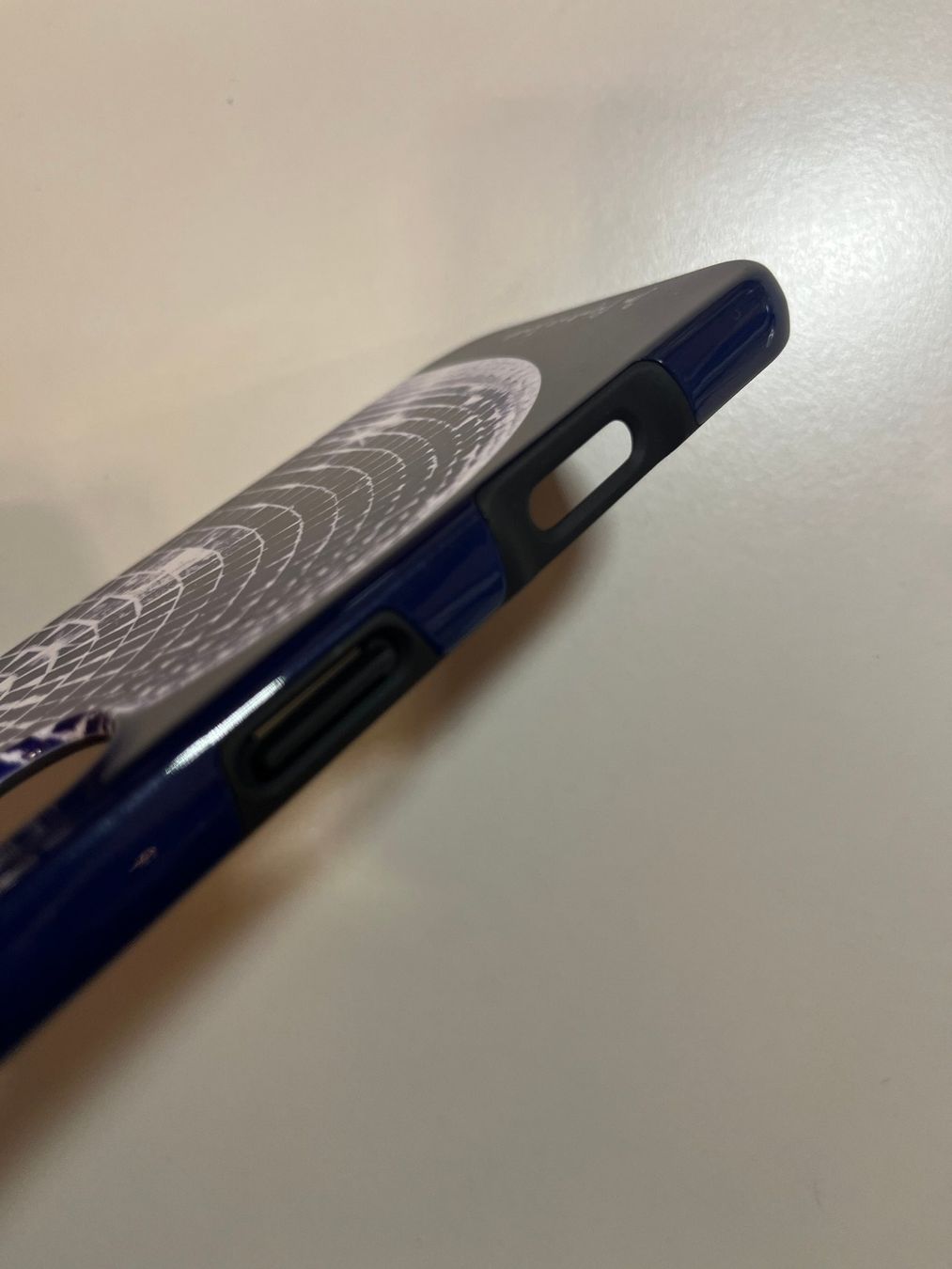 Apple Cover & Protezioni schermo: Handyhülle In print we trust – Nuovo e nell'imballaggio originale da Hombrechtikon venduto da lena_sulzer 3