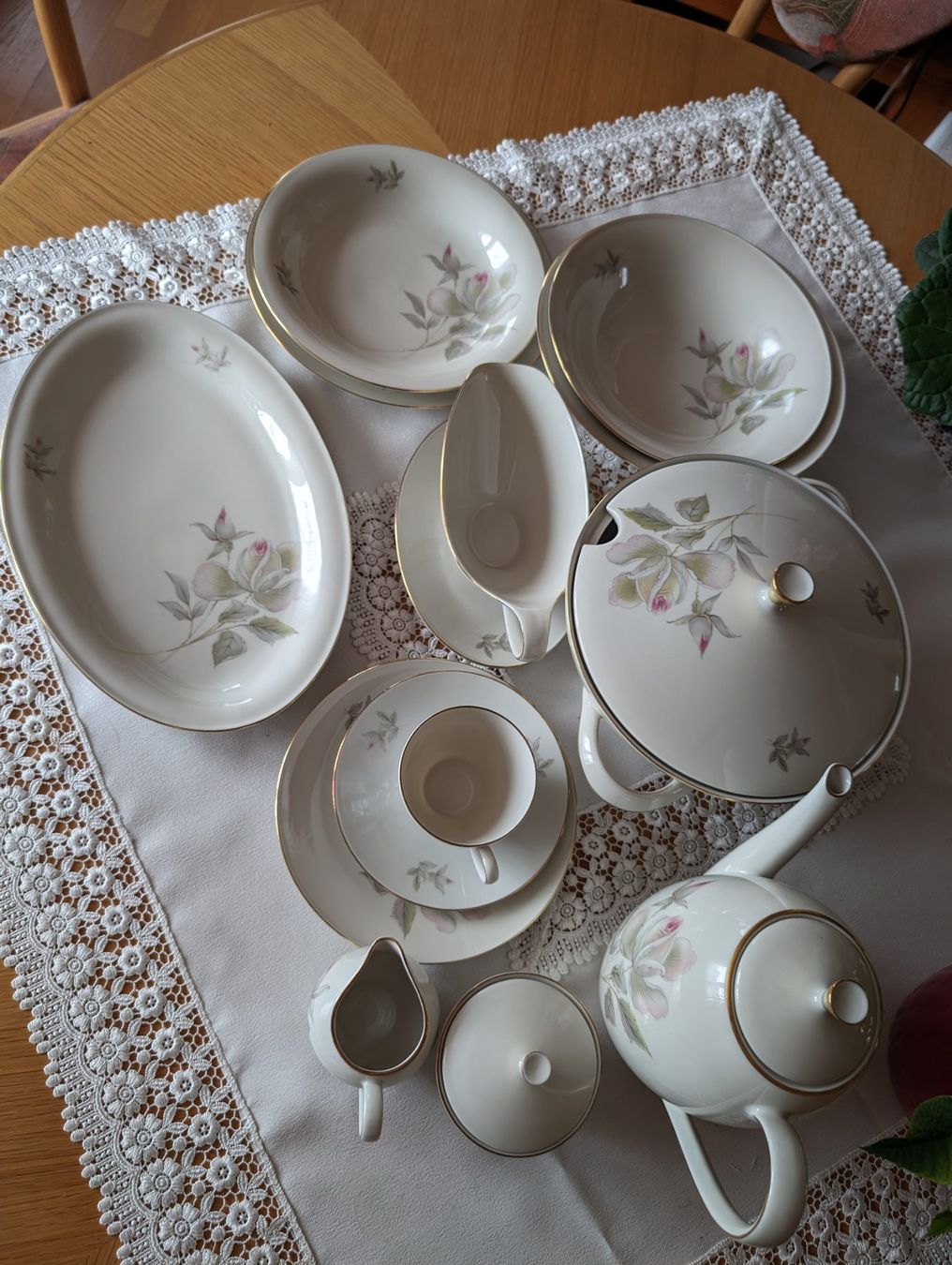 Set di piatti: Mitterteich Porzellan Geschirrset "Blumen" – Nuovo (secondo la descrizione) da Landquart venduto da raa_g5ms