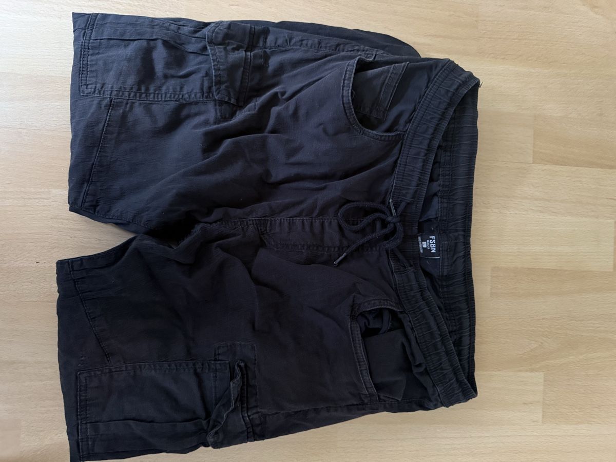 Pantalons: Herren Hosen – D'occasion à Muhen par marc1995 2