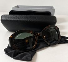 Balenciaga BB0208S Twist Round Sonnenbrille