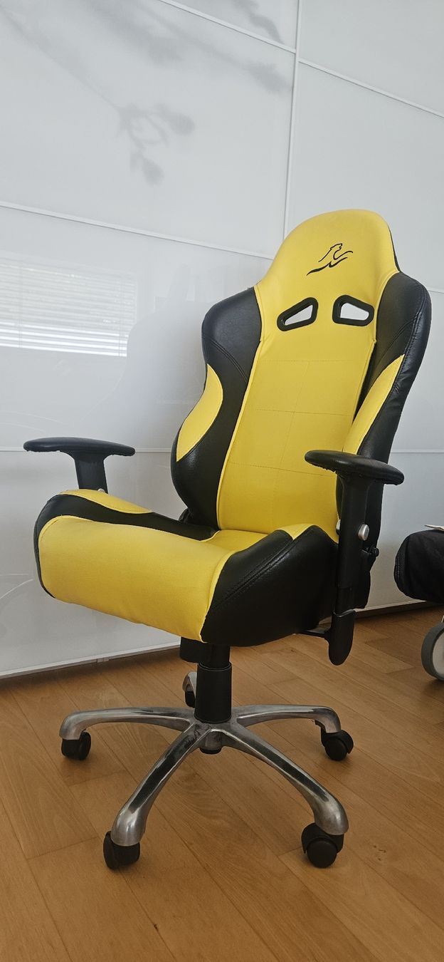 Stühle: RACEMASTER RS Bürostuhl – Gebraucht aus Amriswil von Mega-Toppreise 2