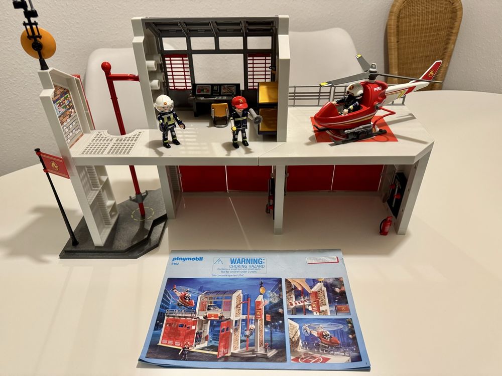 Playmobil 9462 Caserne De Pompiers City Action – Hélicoptère, Effets Sonores, 3 Figurines, 181 Pièces – Dès 5 Ans