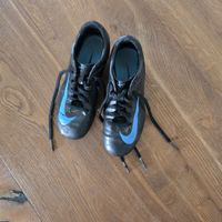Fussballschuhe Nike Grösse 33
