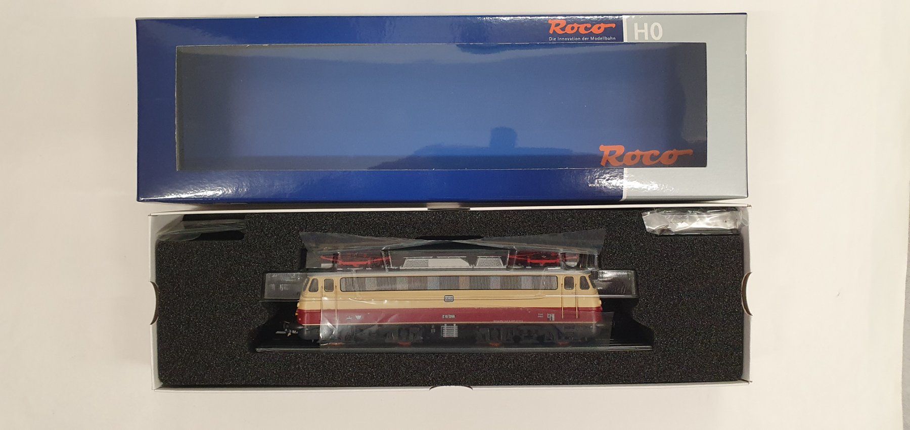 Roco Modellini di ferrovie: Roco 72570 DB E101266 Bügelfalte, mit Sound-Decoder Zimo – Nuovo e nell'imballaggio originale da Würenlos venduto da juruth