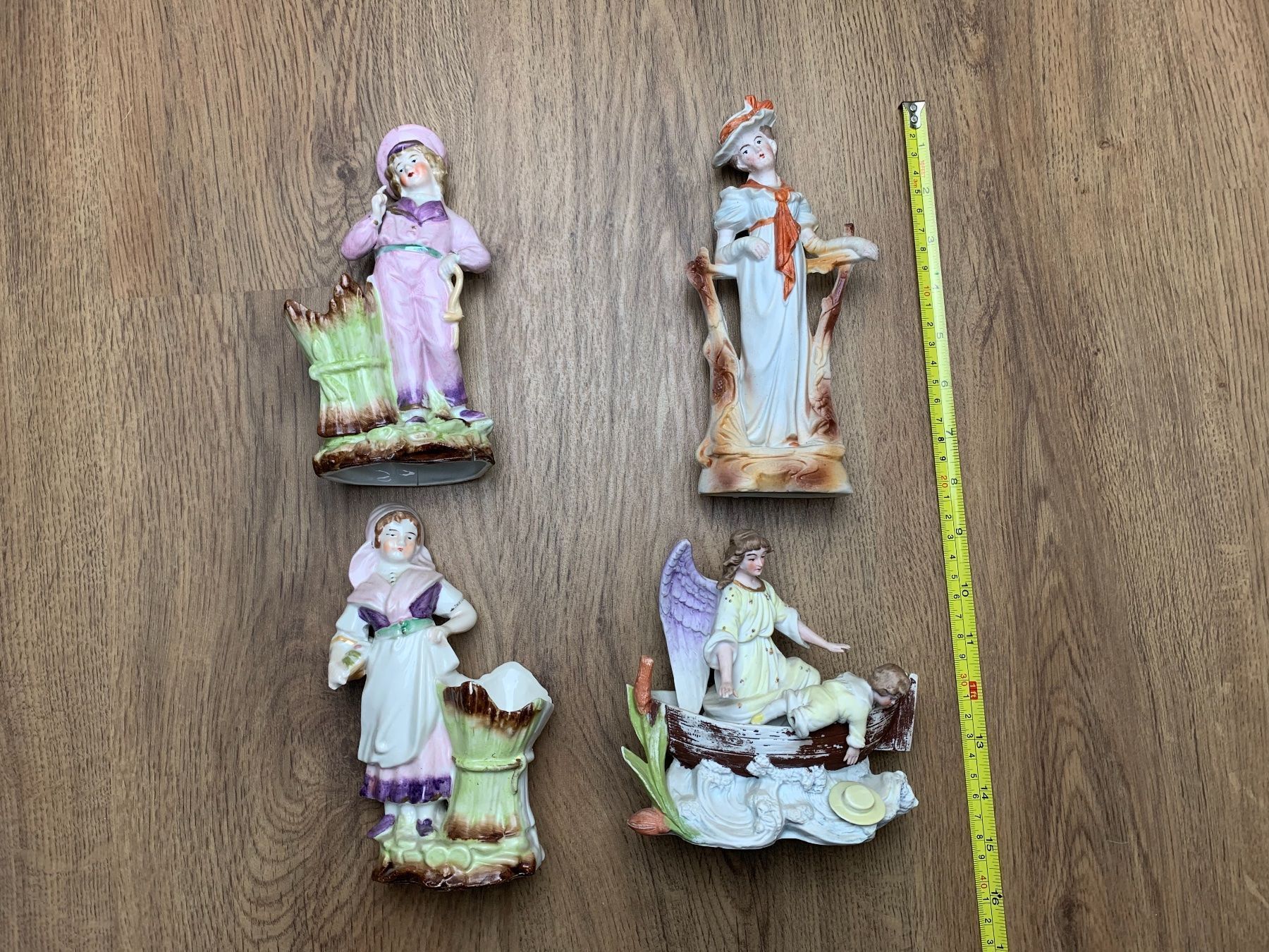 Statuette: Alte keramik Figuren 4 Stk. – Usato da Hallau venduto da R.R.91