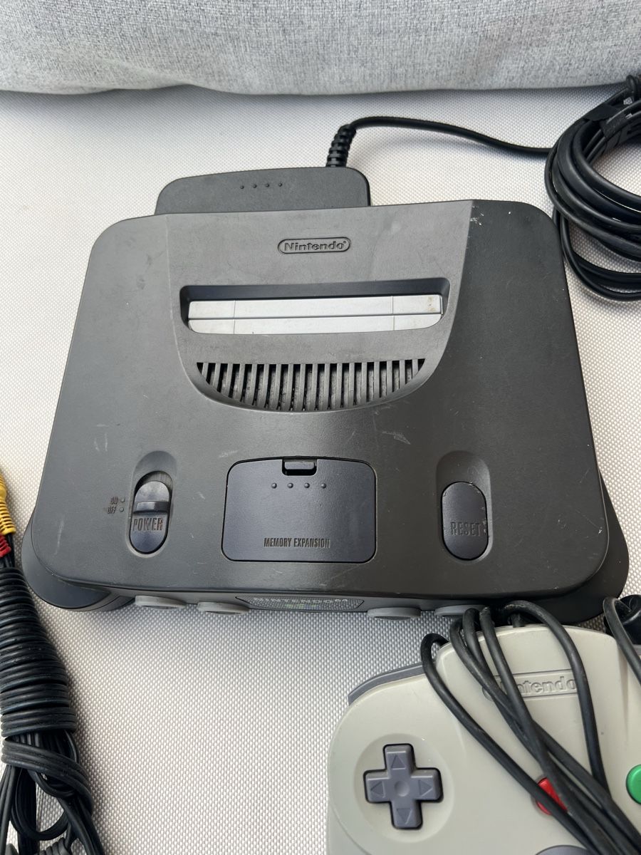 Nintendo Console: Nintendo 64  – Usato da Genève venduto da Gameretro.85 2
