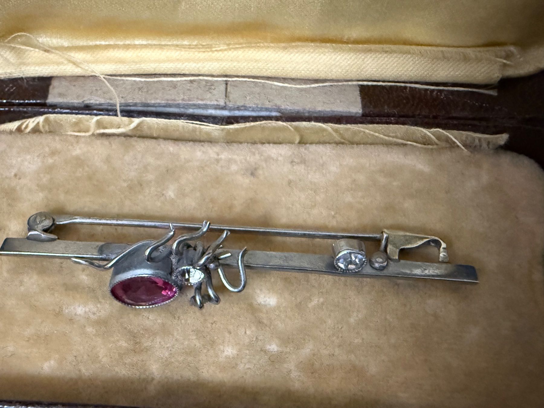 Broches & Aiguilles: Antike Brosche – D'occasion à Spiegel b. Bern par Rogger72 1