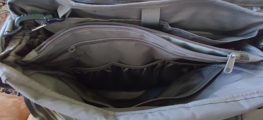 Lässig Borse & Zaini: Baby-Reisetasche – Usato da Kaltbrunn venduto da bagadeath 4