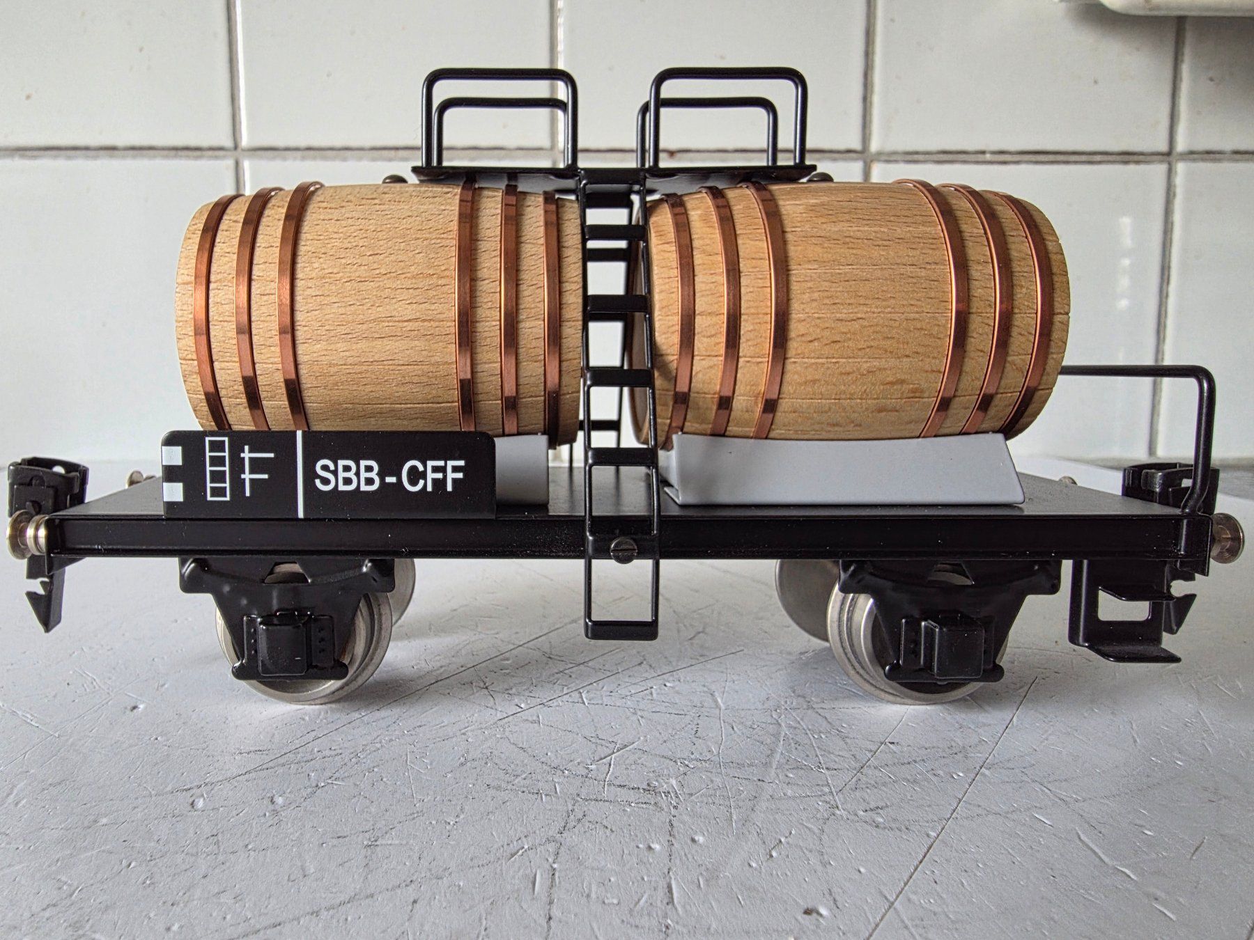 Märklin Modelleisenbahnen: ZANKA Replika SBB Weinfasswagen – Gebraucht aus Seuzach von Loeckeli01 3