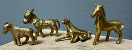 4 kleine Messing Figuren Messingfigur Setzkasten Pferd Figur